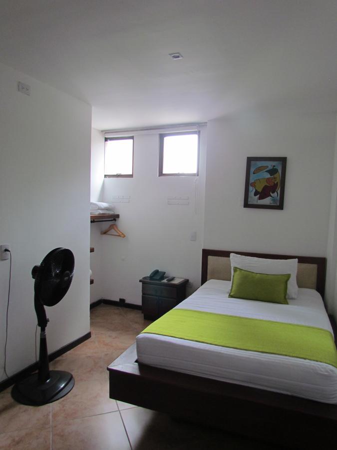 Hotel Plaza Mayor Medellín Exteriör bild